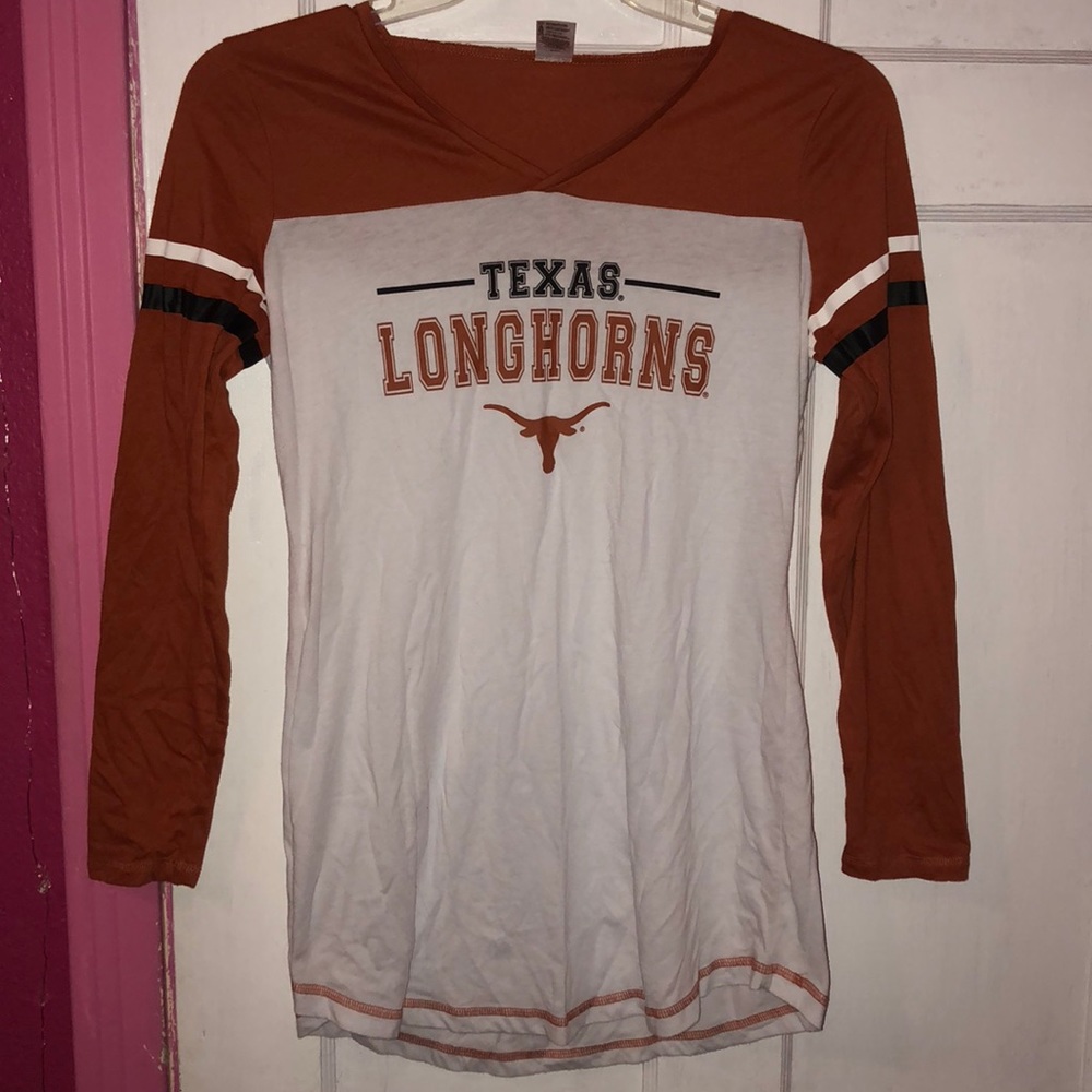 Long sleeve longhorn tee!🧡